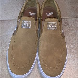 Stefan Janoski slip shoes
